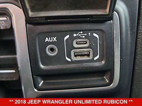 Used 2018 Jeep Wrangler Unlimited Rubicon AWD/4WD image 31