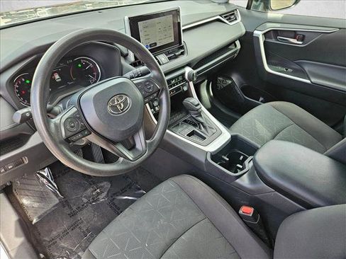 Used 2024 Toyota RAV4 XLE FWD image 13