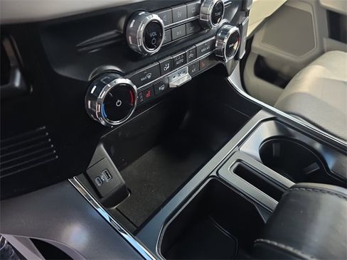 Used 2023 Ford F150 Lightning XLT image 26