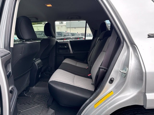 Used 2022 Toyota 4Runner SR5 AWD/4WD image 6