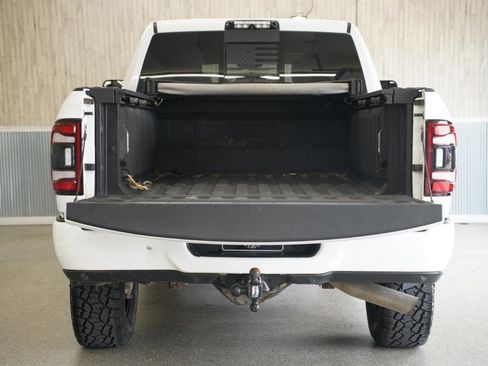 Used 2021 RAM 2500 Big Horn w/ Level 2 Equipment Group AWD/4WD image 39