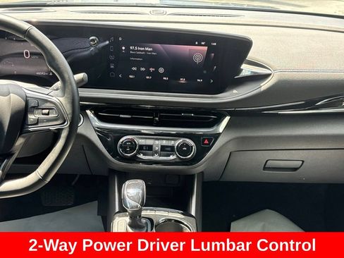 Used 2025 Buick Envista Sport Touring w/ Convenience I Package FWD image 19