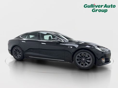 Used 2019 Tesla Model S Long Range AWD/4WD image 12