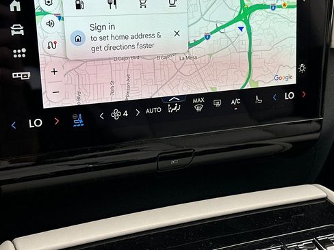New 2026 Lincoln Navigator Reserve AWD/4WD image 21
