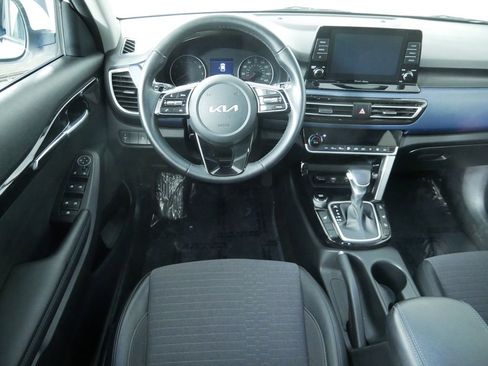Certified 2023 Kia Seltos S image 20