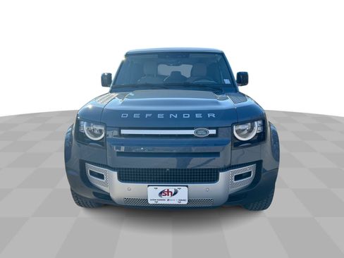 Used 2022 Land Rover Defender 110 S image 3