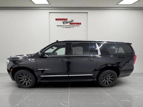 Used 2022 GMC Yukon XL Denali AWD/4WD image 4