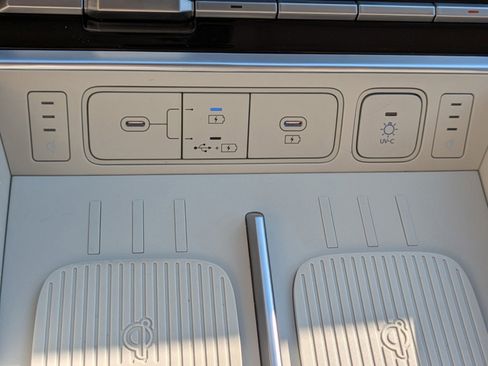 Certified 2025 Hyundai Santa Fe Calligraphy FWD image 19