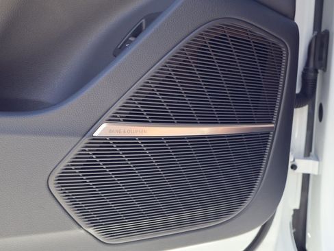 Used 2025 Audi Q7 3.0T Prestige w/ Prestige Package image 14