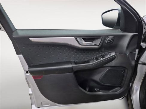 Used 2020 Ford Escape SEL image 11