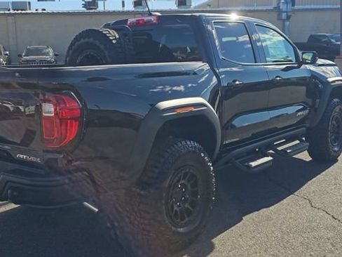 New 2026 GMC Canyon AT4X w/ AT4X AEV Edition AWD/4WD image 9