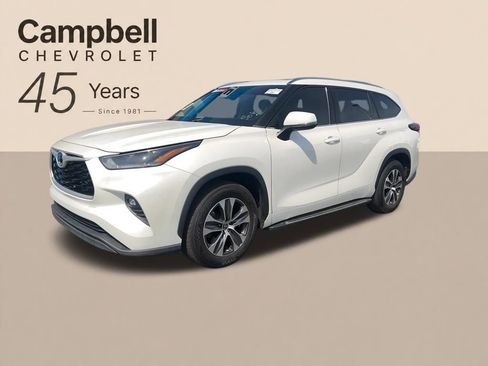 Used 2021 Toyota Highlander XLE FWD image 33