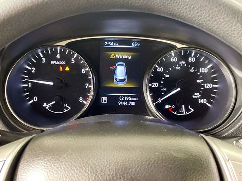 Used 2016 Nissan Rogue S image 18