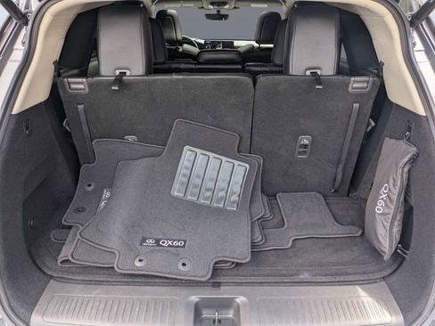 Used 2024 INFINITI QX60 Luxe w/ Cargo Package FWD image 12