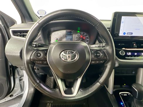 Used 2025 Toyota Corolla Cross AWD Hybrid image 17