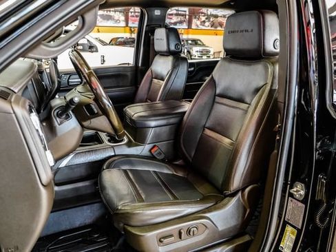 Used 2023 GMC Sierra 3500 Denali w/ Denali Ultimate Package AWD/4WD image 26