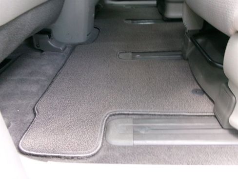 Used 2018 Kia Sedona L image 16