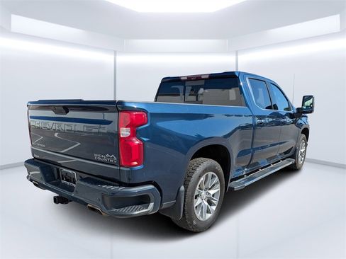 Used 2020 Chevrolet Silverado 1500 High Country image 3