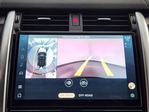 New 2026 Land Rover Discovery Limited Edition image 17