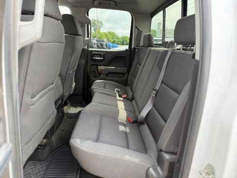 Used 2017 GMC Sierra 1500 SLE w/ SLE Value Package AWD/4WD image 12