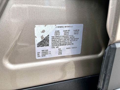 Used 2025 Cadillac XT4 Premium Luxury FWD image 33