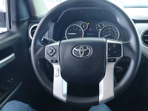 Used 2017 Toyota Tundra SR5 image 18