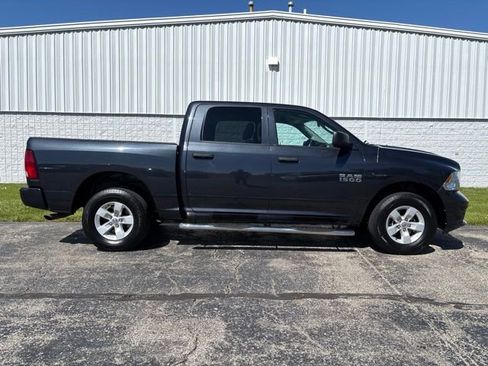 Used 2017 RAM 1500 Express AWD/4WD image 16