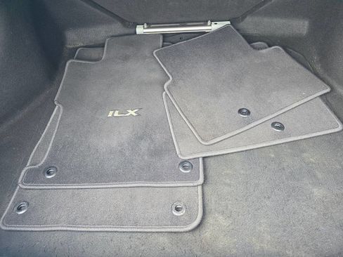 Used 2013 Acura ILX w/ Premium Package image 28