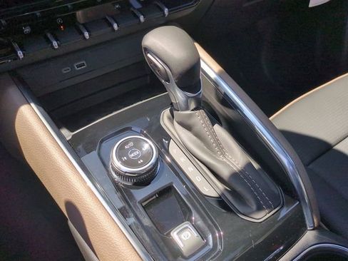 New 2026 GMC Canyon Denali AWD/4WD image 16