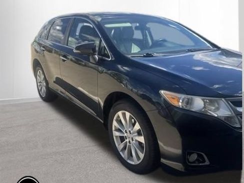 Used 2013 Toyota Venza XLE w/ XLE Premium Pkg FWD image 3