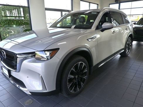 New 2025 MAZDA CX-90 Plug-In Hybrid w/ Premium Plus image 8