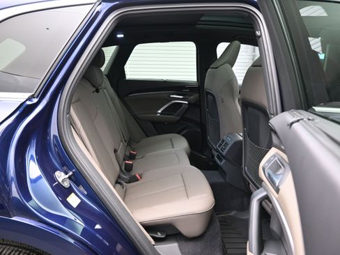 Used 2025 Audi Q5 Prestige image 12