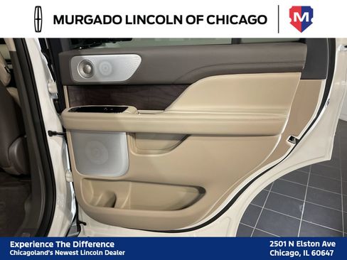 Used 2024 Lincoln Navigator Reserve AWD/4WD image 31