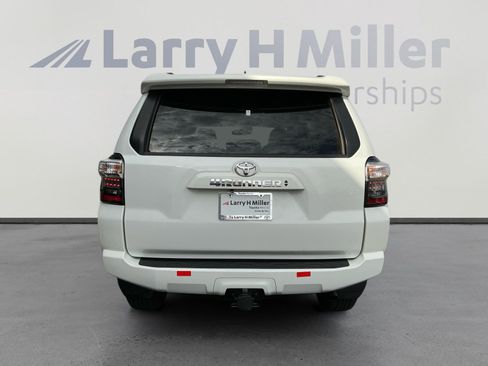 Certified 2024 Toyota 4Runner SR5 image 4