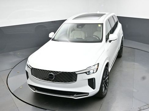New 2026 Volvo XC90 T8 Ultra w/ Protection Package Premier AWD/4WD image 46