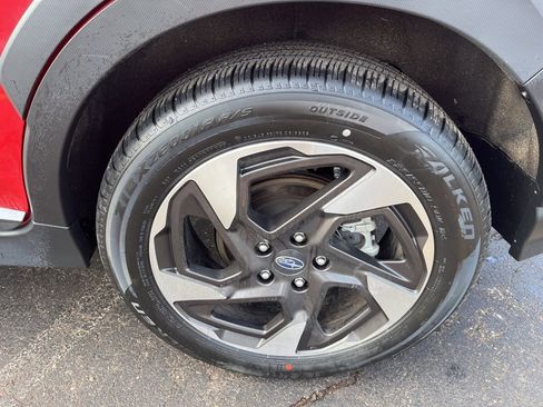 Certified 2025 Subaru Crosstrek 2.5i Limited AWD/4WD image 11