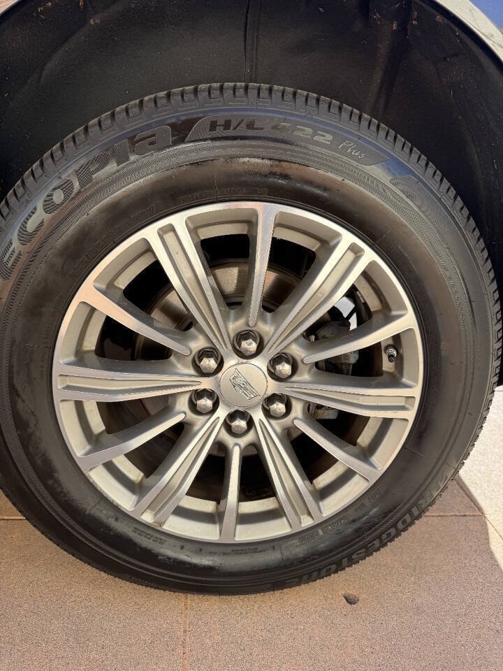 Used 2017 Cadillac XT5 Luxury w/ Driver Awareness Package FWD image 35