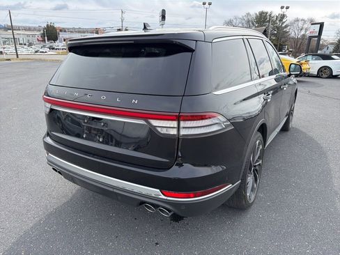 Certified 2023 Lincoln Aviator Reserve w/ Equipment Group 201A image 5