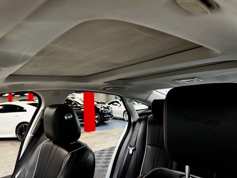 Used 2016 Jaguar XJ R-Sport image 35