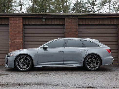 Used 2025 Audi RS 6 performance w/ Blue RS Design Package Plus image 10