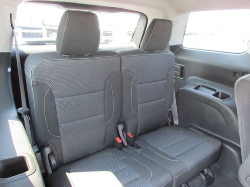 Certified 2021 GMC Acadia SLE w/ Driver Convenience Package FWD image 22