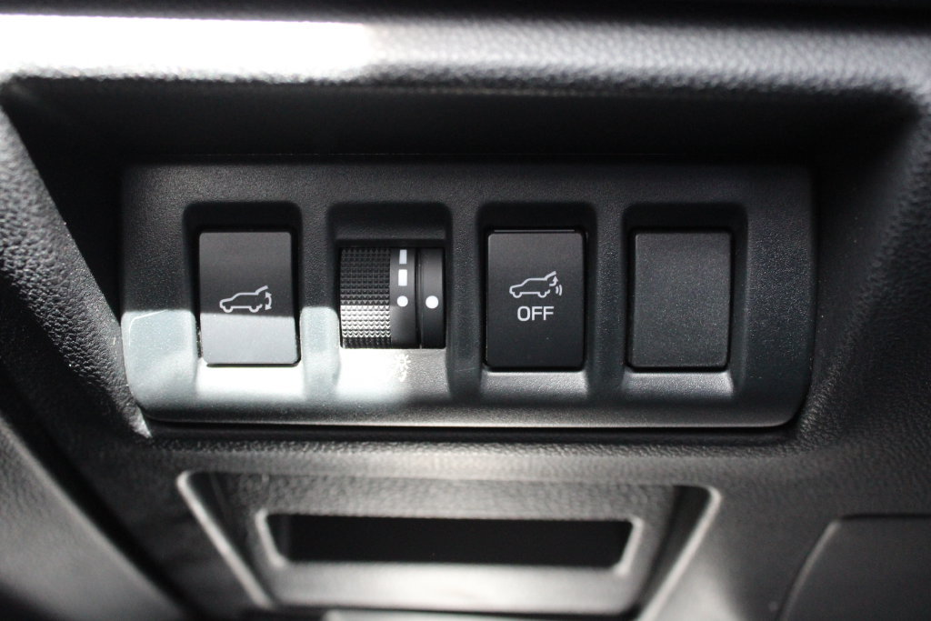 Used 2024 Subaru Outback Premium AWD/4WD image 9