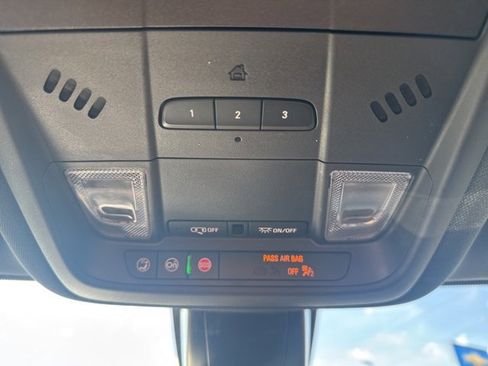 Used 2022 Chevrolet Blazer RS image 38