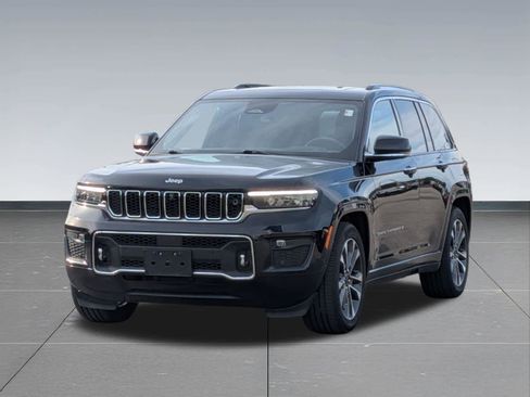Used 2023 Jeep Grand Cherokee Overland w/ Adv Protech Group III AWD/4WD image 8