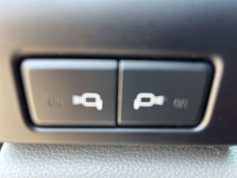 Used 2020 Ford F150 XL w/ Equipment Group 101A Mid RWD image 17