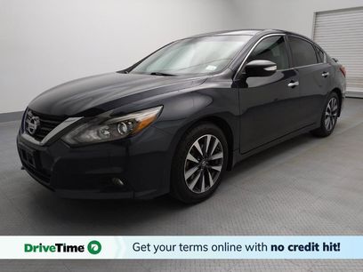 Used 2017 Nissan Altima 2.5 SL w/ 2.5 Technology Package