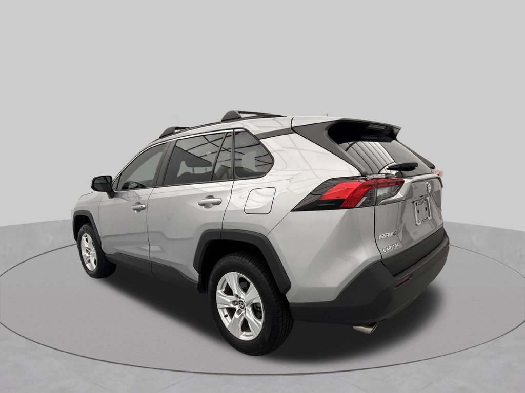Used 2020 Toyota RAV4 XLE w/ Convenience Package FWD image 6