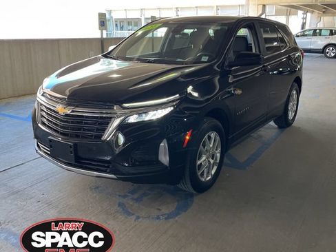 Used 2023 Chevrolet Equinox LT AWD/4WD image 1