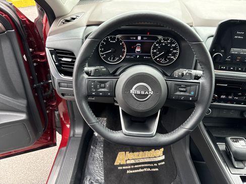 Used 2023 Nissan Rogue SL w/ SL Premium Package AWD/4WD image 17