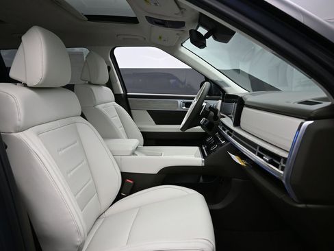 Used 2025 Hyundai Santa Fe Calligraphy image 37